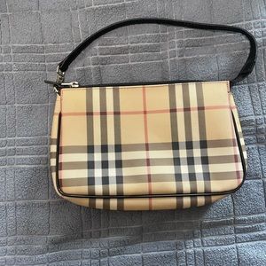 Vintage authentic Burberry nova check shoulder bag